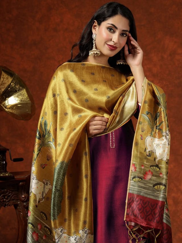 Women Straight Kurta Pant Set With Digital Print Dupatta