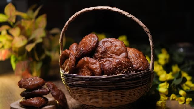 Gauraaj Arsa & Rotana (Pahadi Snacks) Combo
