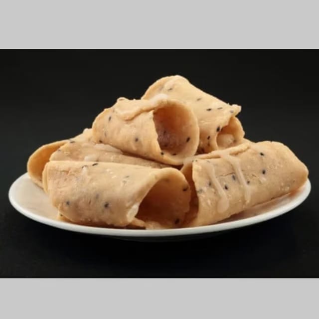 CRUNCHIZZ KUZHALAPPAM I Crunchy, Authentic Kerala Snack I No Artificial Additives I Perfect Tea-Time Bites I Pack of One