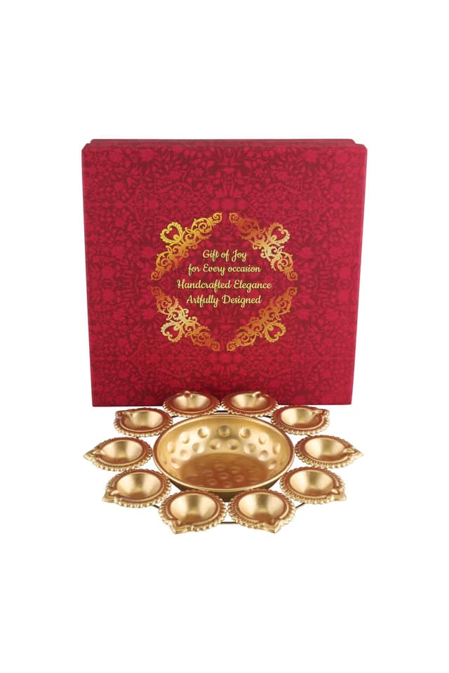 Metal Decorative Metal Diya Traditional Diya Urli Tealight Holder Golden Bowl for Floating Flowers Home,Office Wedding