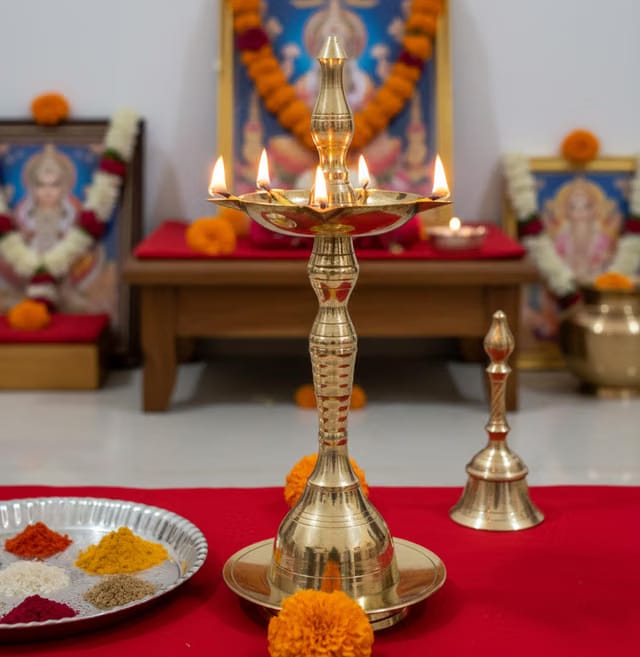 Brass Kerala Diya for Pooja - 5 Wick Kutthu Vilakku Samai Diya for Puja Diwali Decorations, Temple Decoration - 9 inch
