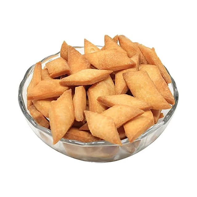 Chai Time Party Snacks Homemade Shakkerpara Mathri - Sweets Shakar para