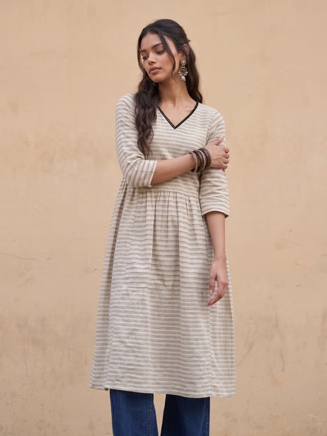 fusion by glitchez Striped V-Neck A-Line Kurta