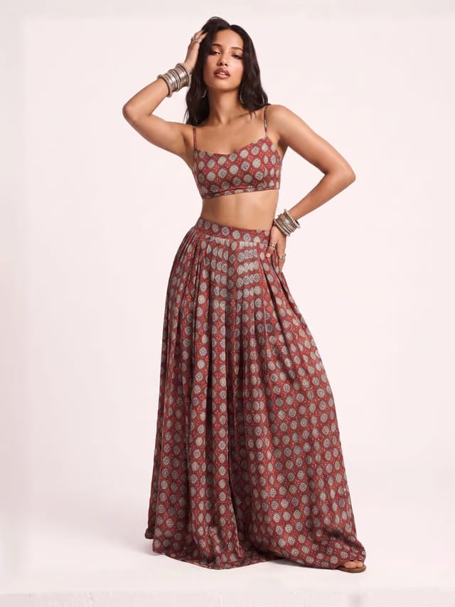 Ishq Skirt Set