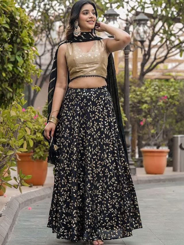 Printed V-Neck Flared Lehenga Choli