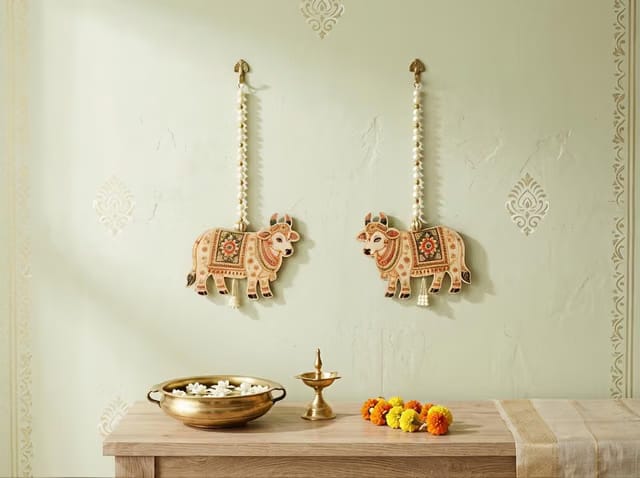 OneSanu Pichwai Cow wall Hanging,Diwali Decoration Items,Kamdhenu Cow Hanging, Festival Entrance Decor