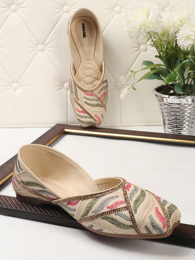 Anouk Women Embellished Synthetic Leather Mojaris