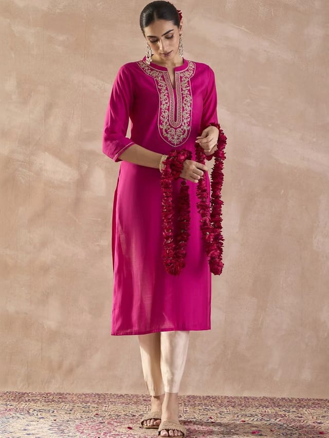 Women Embroidered Thread Work Grandeur & Majestic Artwork Kurta