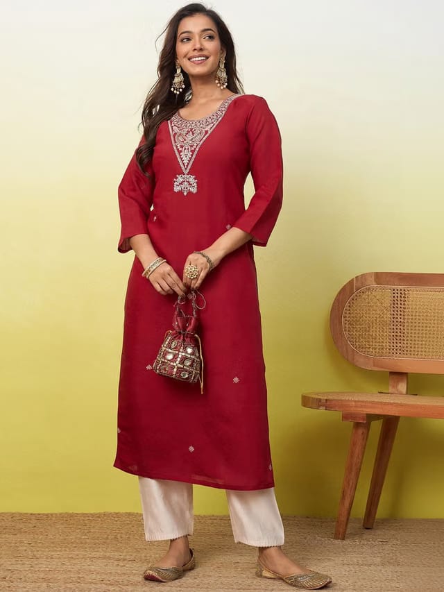 Women Embroidered Thread Work Kurta