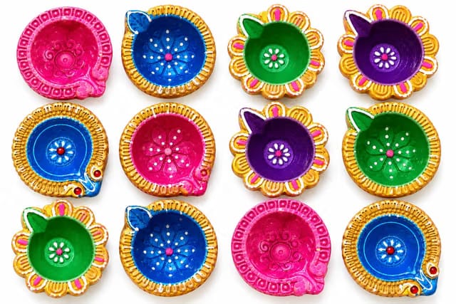 Traditional Random Colour Diwali Diyas, Decorative Terracotta Clay Mitti Deepak for Puja, Pooja Room, Rangoli