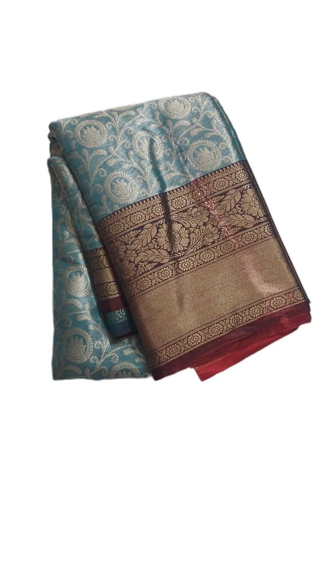 Pure Dharmavaram Pattu Silk Saree, Green with Gold Zari Border, Traditional Indian Wear