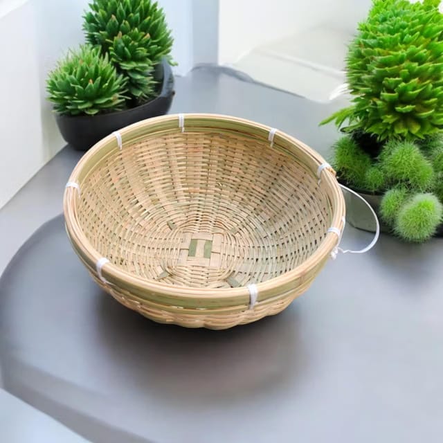 HakSap Handwoven Bamboo Storage Basket, 23 cm Round Fruit Bowl, Traditional Woven Serving Basket