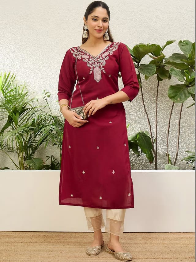 Women Embroidered Sequinned Summer Sheers Kurta