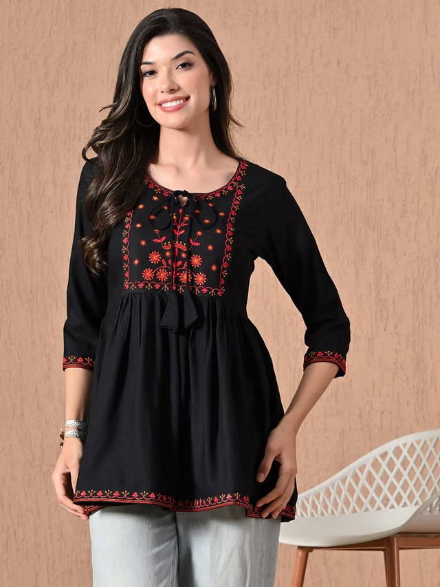 GLOWWORLD Women Ethnic Motifs Embroidered A-Line Regular Kurti