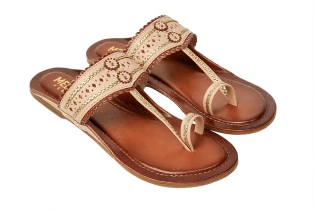 Women's Kolhapuri Sandals – Handcrafted Leather Flats Chappals with Toe Ring