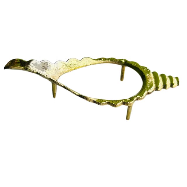 Bhabani Antique Shop Brass Pooja Shankh Holder, Puja Conch Shankh Stand, Jal Shankha Stand ( Pack Of 1 )