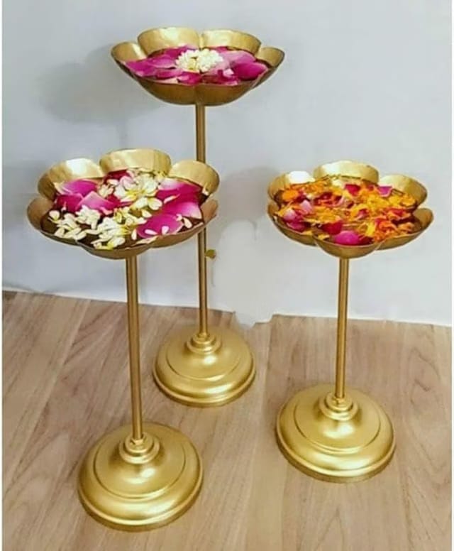 ZM Handcrafted Decorative Set of 3 Urli Bowl Tealight Holders with Taj Stand for Diwali & Puja