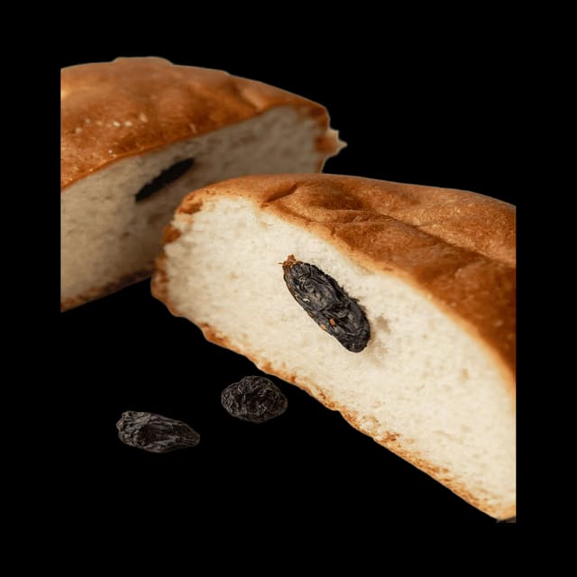 Iyengar's Bakery Special Raisin Bun (Freshly Baked)