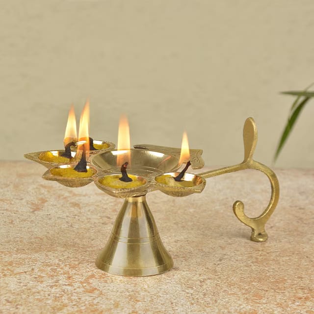Brass Panchmukhi Aarti Diya, Gold, Standard