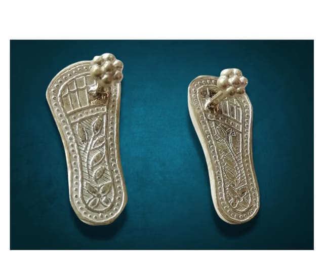 Maa Laxmi Ji Charan Paduka (Silver Feet) for Puja/Aarti/Diwali Hindu Pooja/Mandir/Temple Spiritual Lakshmi ji Worship