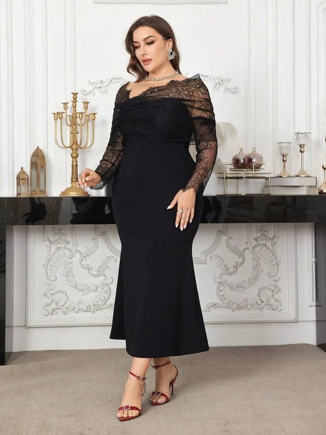 Women's Plus Size Lace-trimmed Bodycon Dress