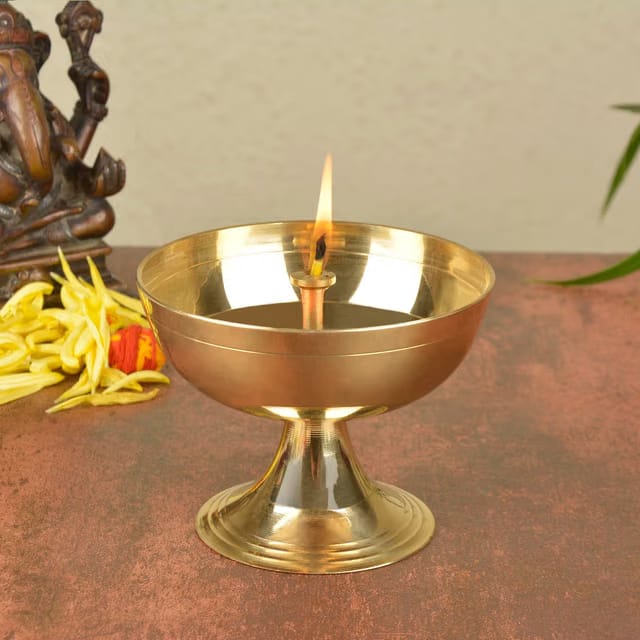 StyleMyWay Handcrafted Pure Brass Premium Big Akhand Jyoti Diya (Diameter - 9 cm, Height - 7 cm, 160 gm)