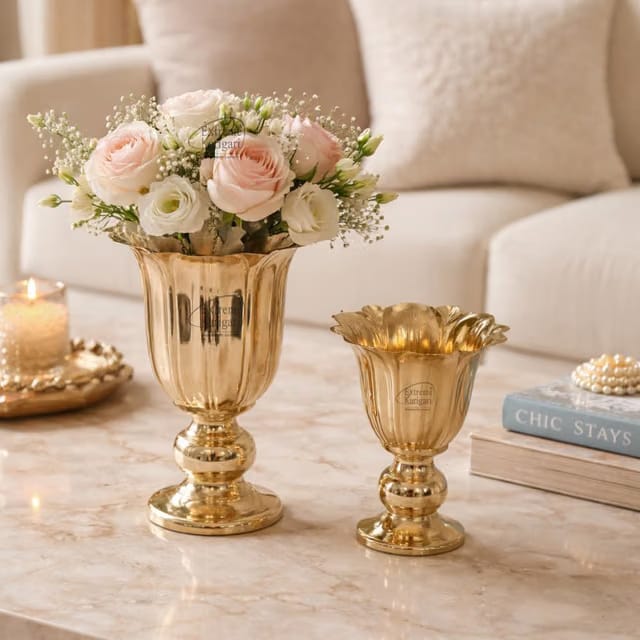 Gold Decorative Urn Vases Set of 2, Metal Flower Vase with Pedestal Base, 12cm and 16cm, Fluted Design