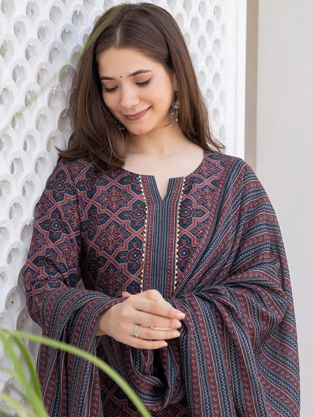 Ethnic Motifs Printed Regular Gotta Patti Straight Kurta with Trousers & Dupatta