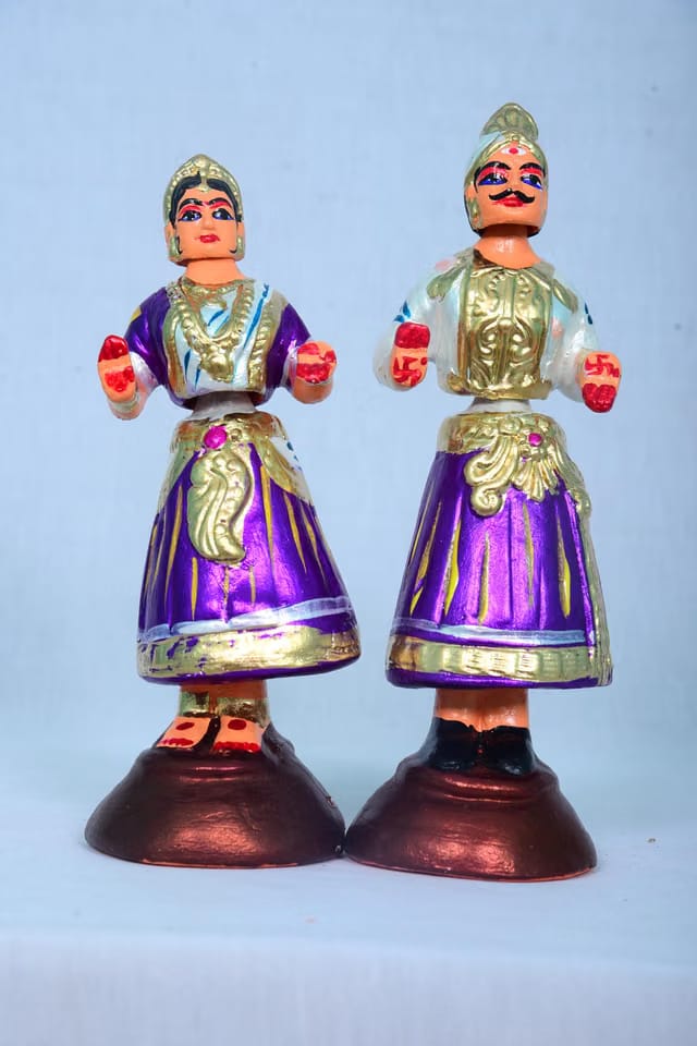 Traditional Thanjavur Thalaiyatti Bommai 9 Inch - Raja Rani Dancing Pair Dolls - Tanjore Golu Doll Handmade