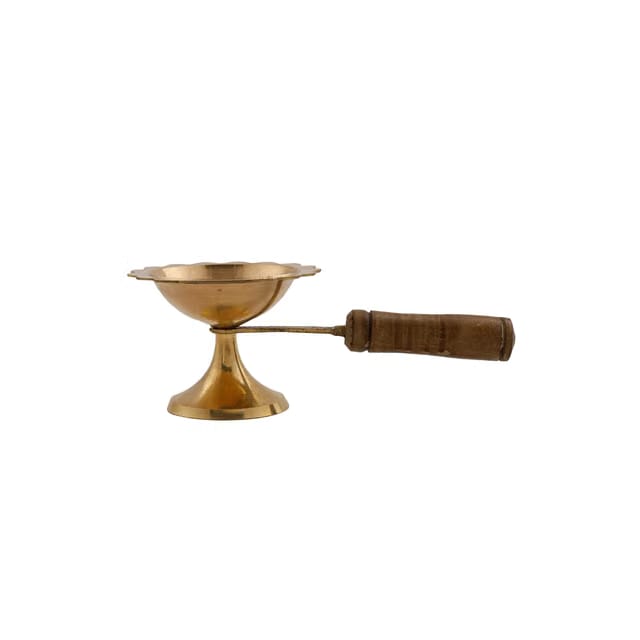 Brass Kapoor Aarti Diya with Wooden Handle