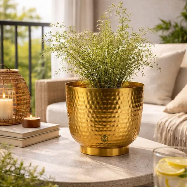Hammered Metal Flower Vase for Home Decor, Decorative Tabletop Centerpiece Vase for Living Room, Office & Dining Table