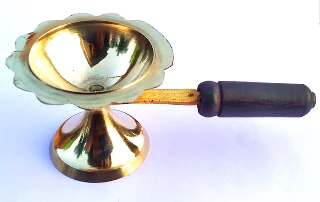 ADT Kapoor Dani for Puja Brass Dhoop Dani with Wood Handle - Camphor Burner, Small Size, Gold