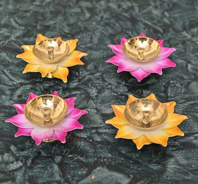 Jaipur Ace Lotus Shape Brass Diya for Pooja, Kamal Patti Deepak Oil Lamp Antique Finish for Home Decor
