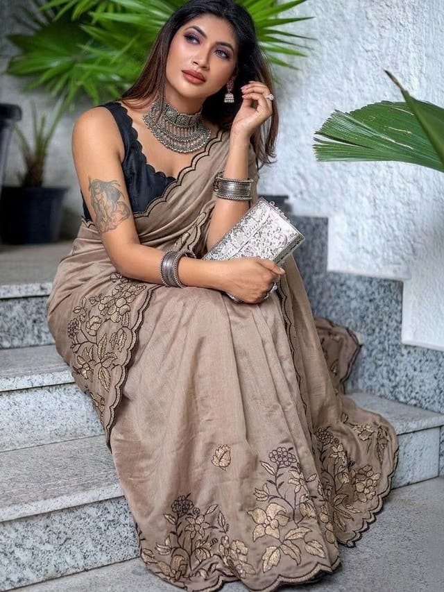 Sanwariya Silk Embellished Embroidered Art Silk Kanjeevaram Saree
