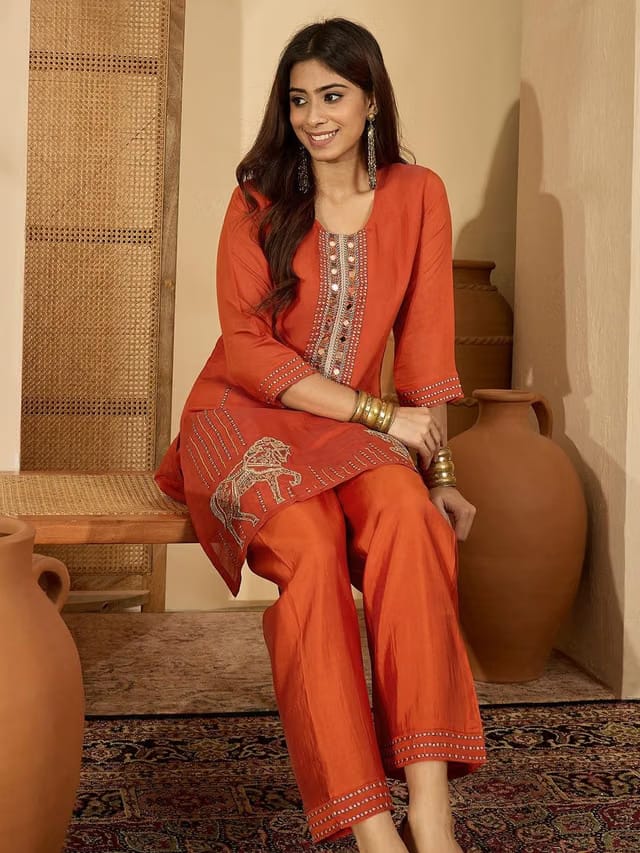 Women Embroidered Round Neck Tunic & Palazzos Co-Ords Set