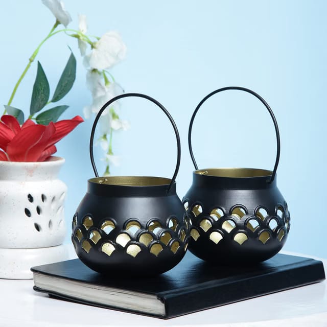 Metal Handcrafted Tealight Candle Holder Decorative Hanging Tea Light Candle Stand Decorations Items for Home Living