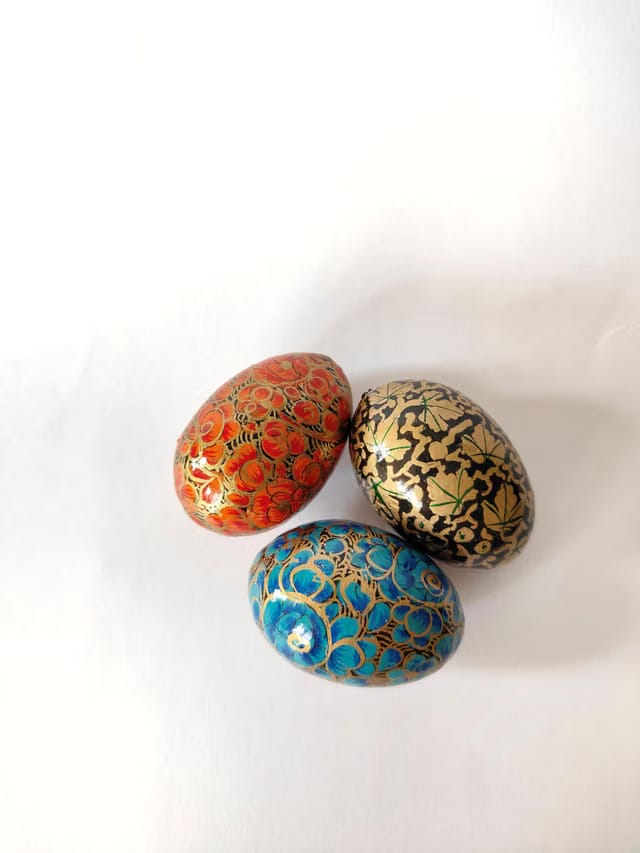 Handcrafted Kashmiri Papier-Mache (Set of 3) – Hand-Painted Floral Decorative Easter & Holiday Ornaments for Home Decor