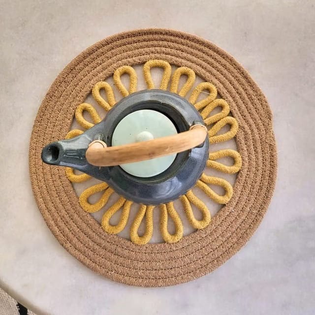 Set of 2 Dining Table Mat 30cm Round Mat - Yellow (Zigzag)