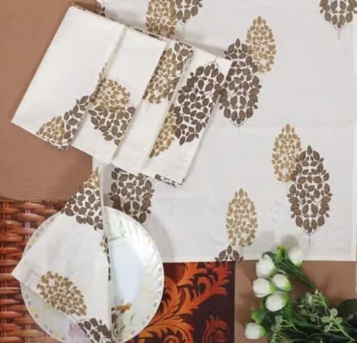 Floral Block Print Table Cloth with 6 Napkins, White