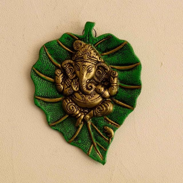 Lord Ganesha on Green Leaf