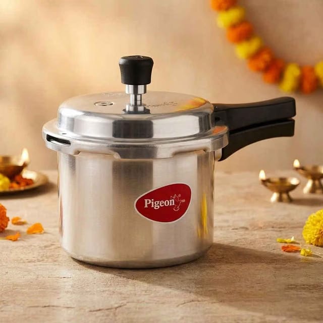 Pigeon 3L Aluminium Induction Base Outer Lid Pressure Cooker