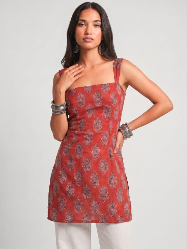 Anshika Wide Shoulder Strap Kurti