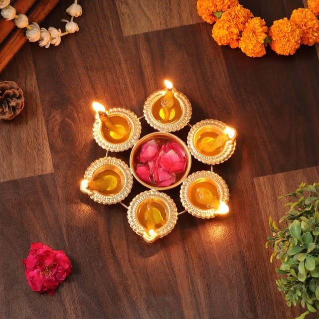 SMNI Golden Metal Handcrafted Designer Diya Urli Set, 6 Traditional Decorative Bowls for Diwali, 18 cm