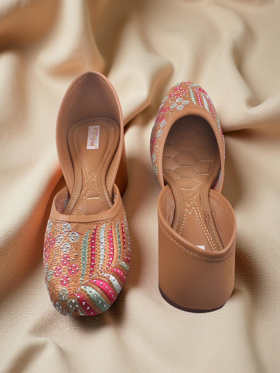 MIRAYA IMPEX Women Embellished Ethnic Mojaris Flats