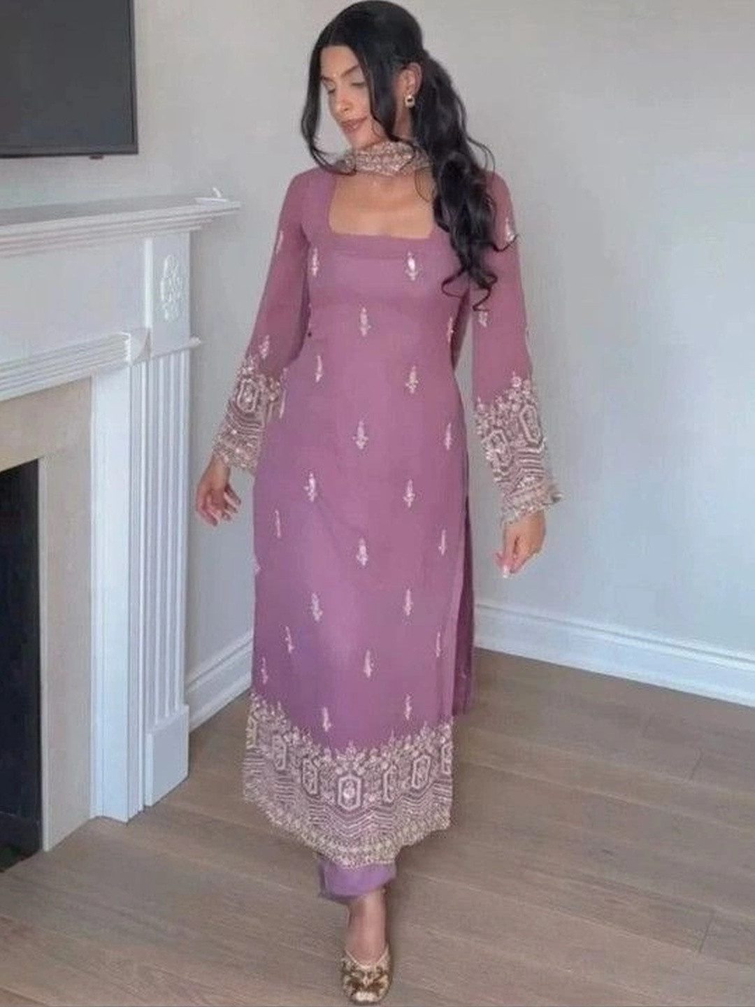 TWINS LADY Women Ethnic Motifs Embroidered Regular Thread Work Kurta with Trousers & With Dupatta