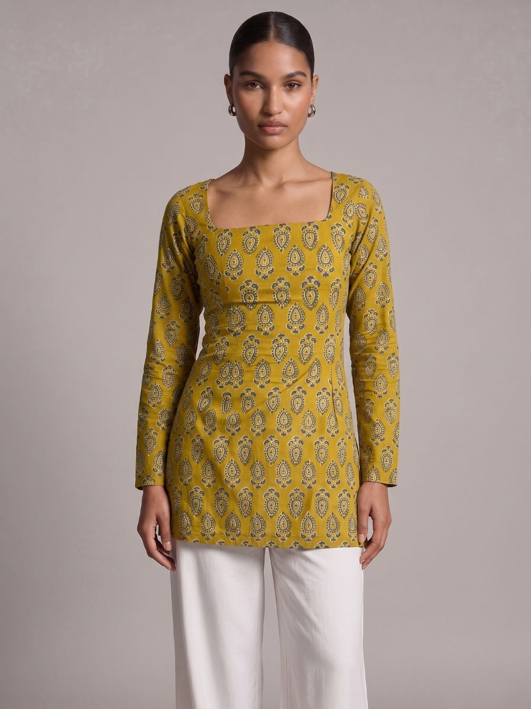 Kaina Sleeved Corset Kurti