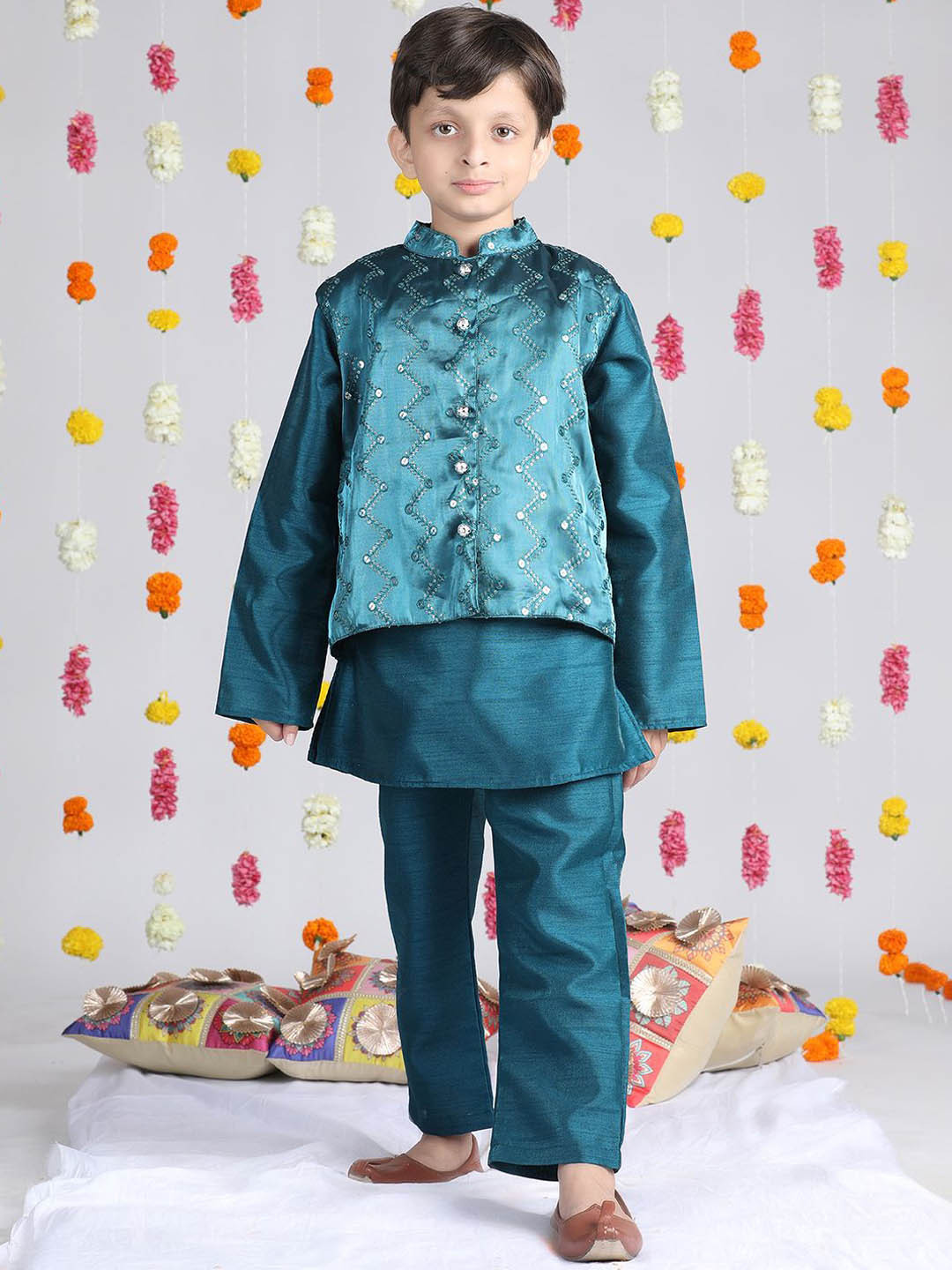 Cutiekins Boys Embroidered Regular Mirror Work Straight Kurta With Pyjamas & Jacket