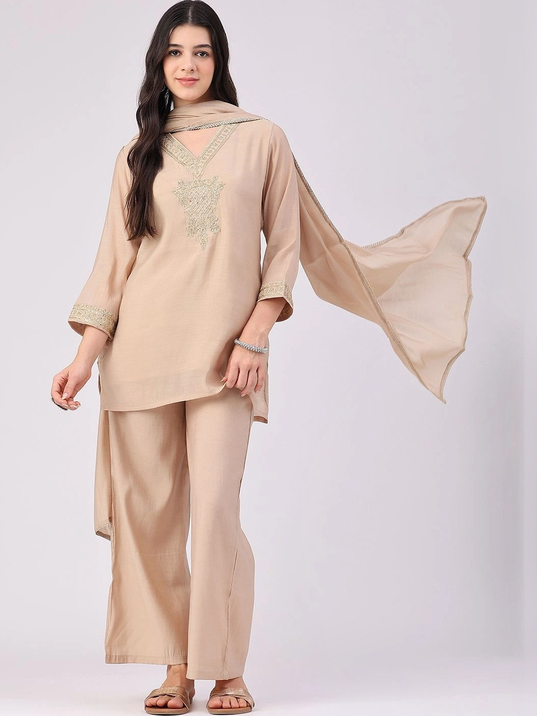 LIMEROAD Women Ethnic Motifs Embroidered Regular Thread Work Kurta with Trousers & With Dupatta